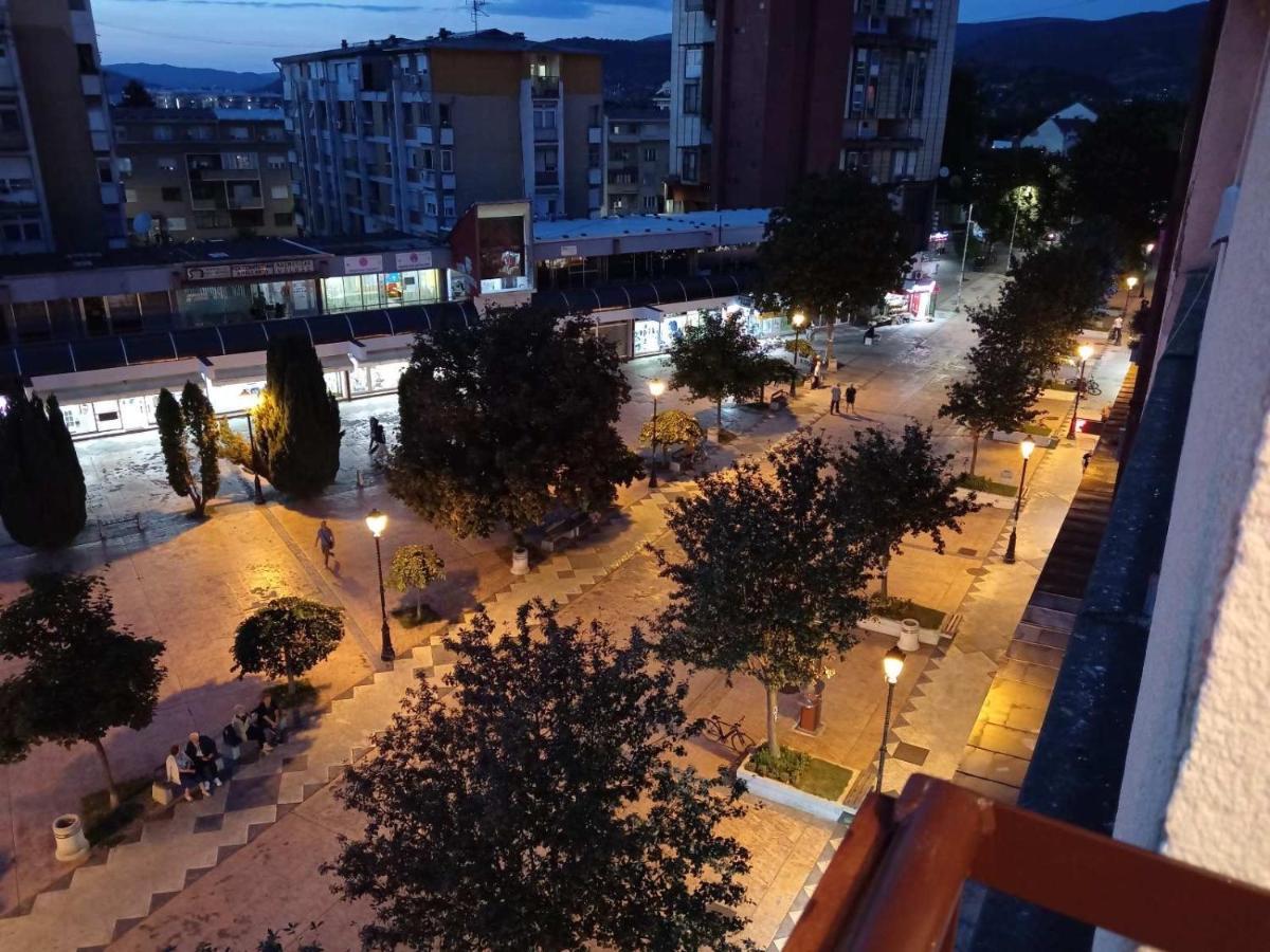 Red Square Apartment Пірот Екстер'єр фото