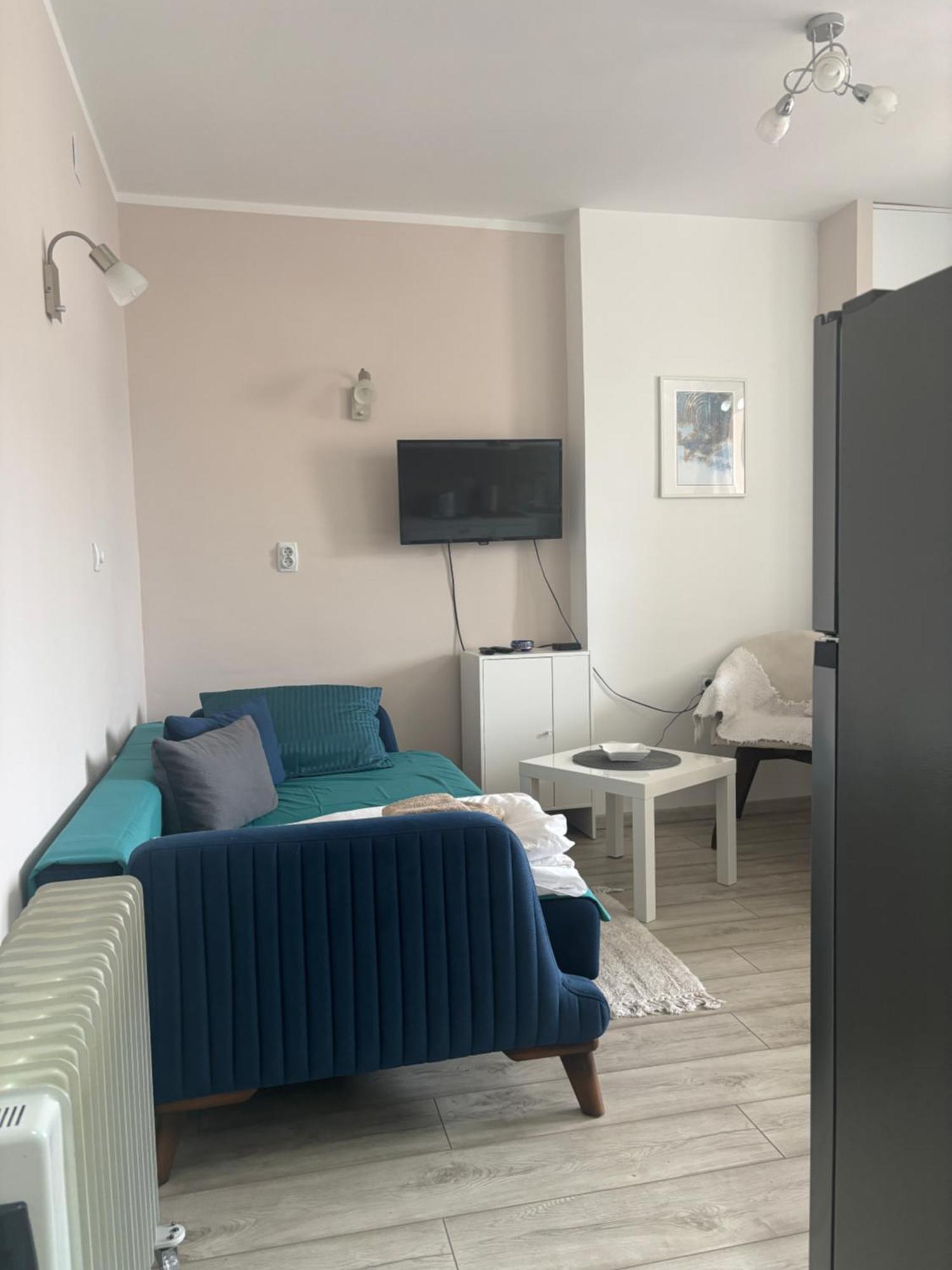 Red Square Apartment Пірот Екстер'єр фото